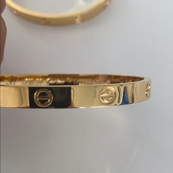 Two C A RT I E R inspired love bracelets in gold - Picture 2 of 8